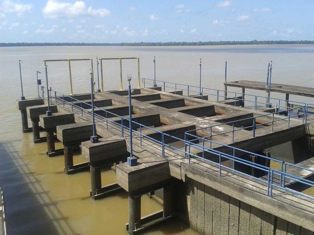 Captação de água Bruta no Rio Guamá Belém-PA